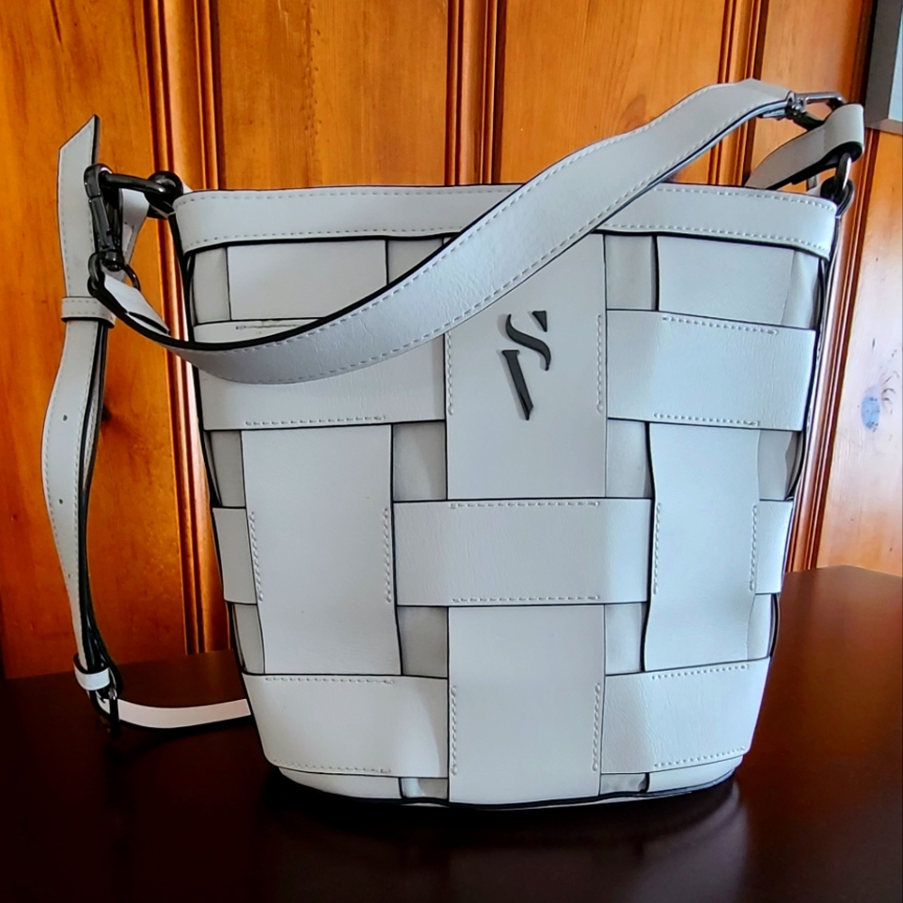 Simply Vera Wang white purse